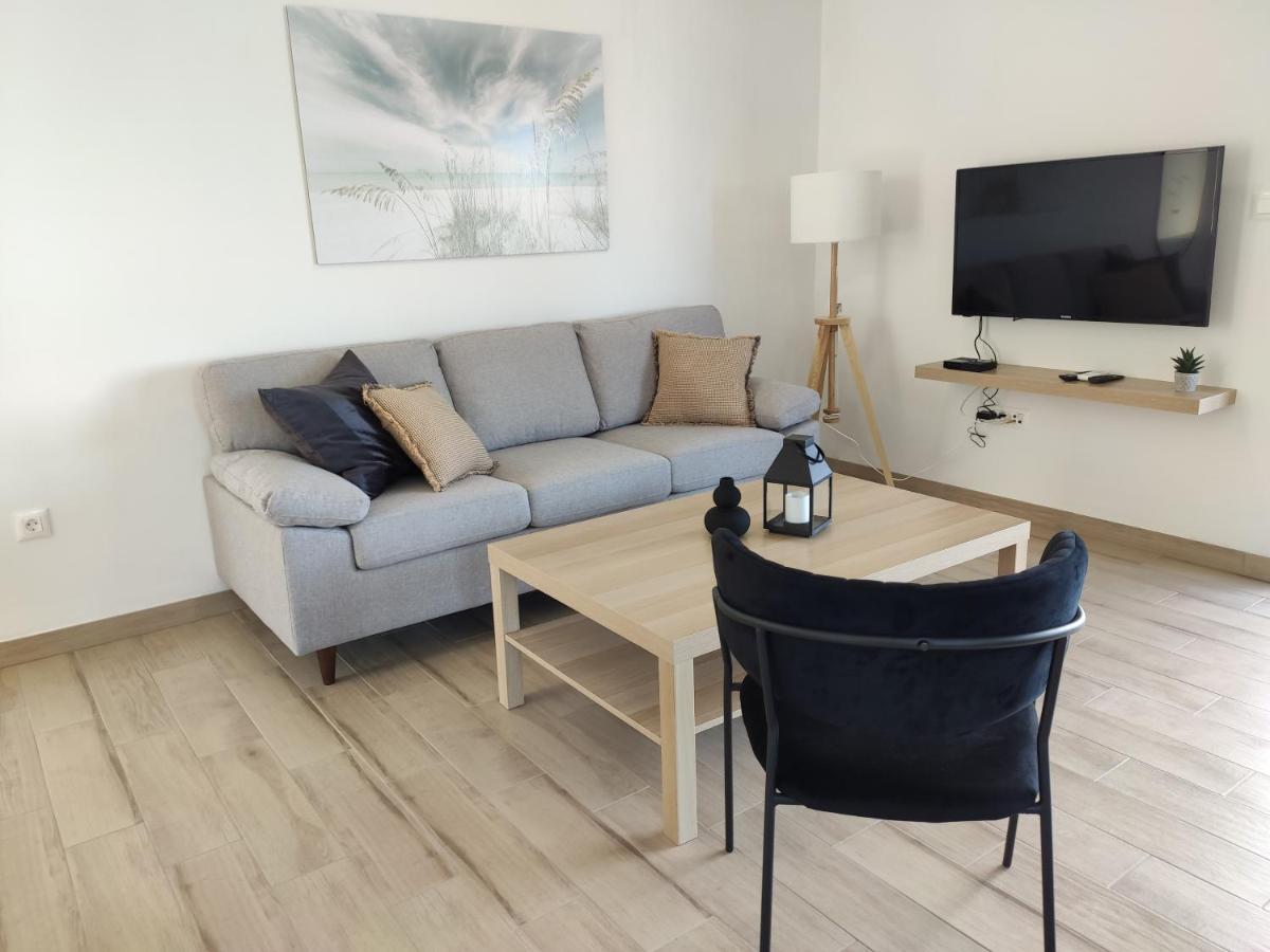 Apartmani Sara 2 Betina  Eksteriør billede