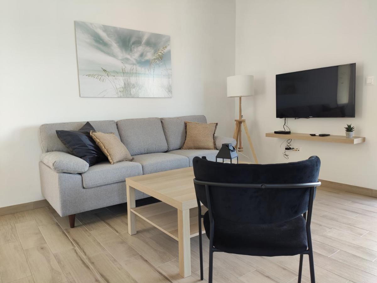 Apartmani Sara 2 Betina  Eksteriør billede