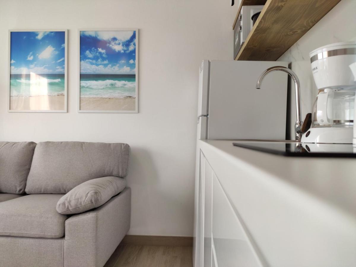 Apartmani Sara 2 Betina  Eksteriør billede